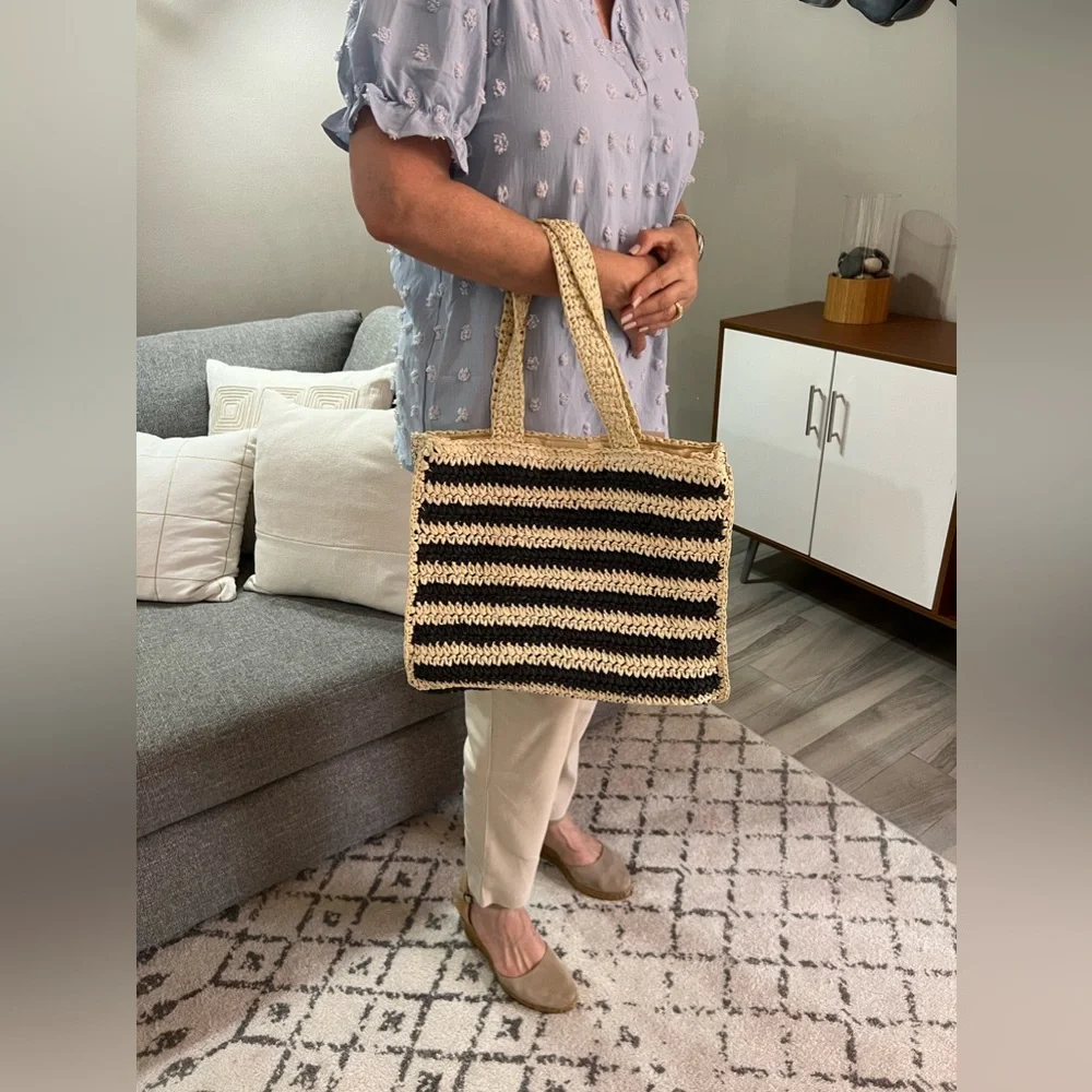 NEW WITH TAGS, LOFT woven straw tote. - Picture 6 of 6
